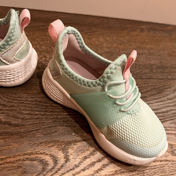 Toddler girl slip on sneakers - Picture 7 of 8